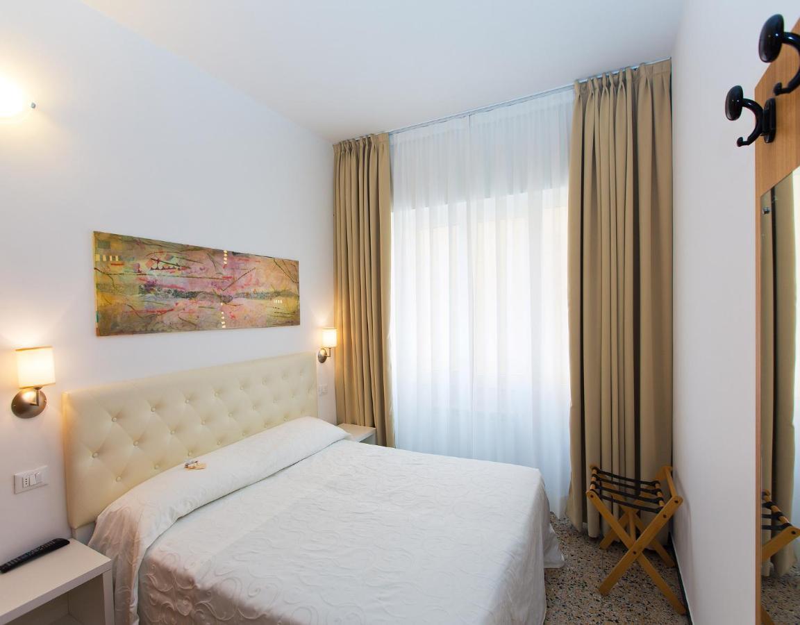 Large Single Room